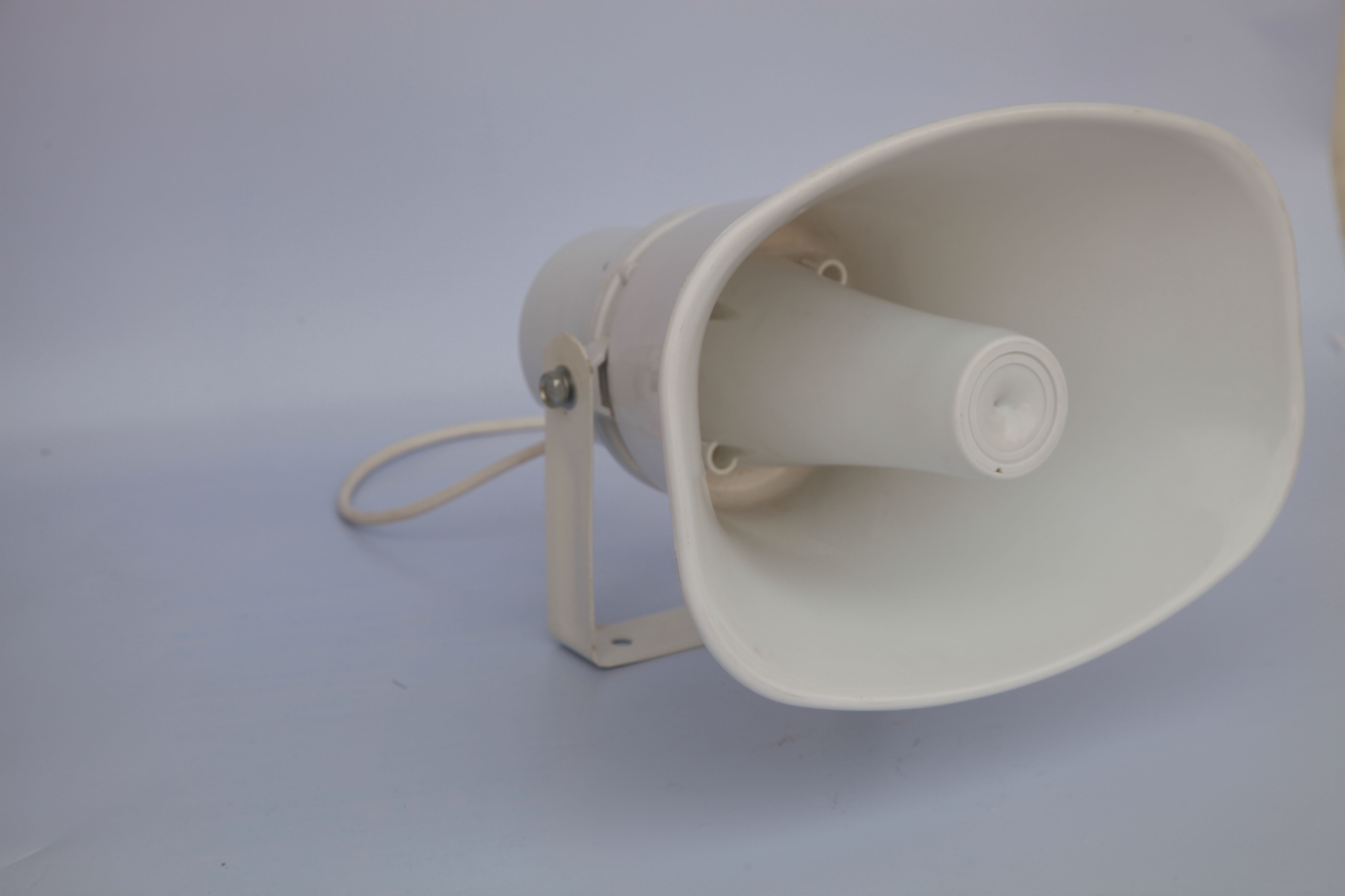 号筒扬声器